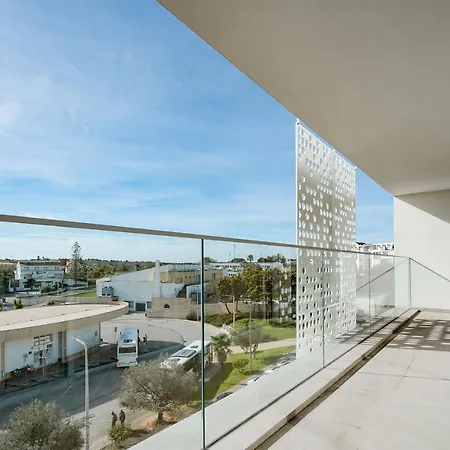 Nuno & Daisy Lagoa (Algarve)