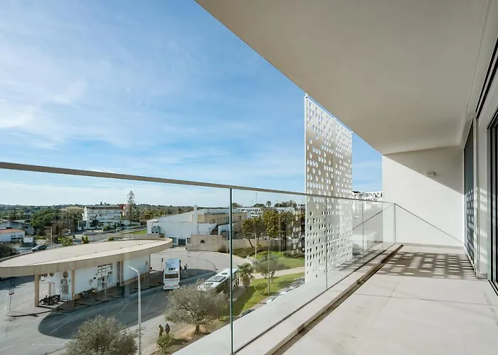 Nuno & Daisy 拉戈阿